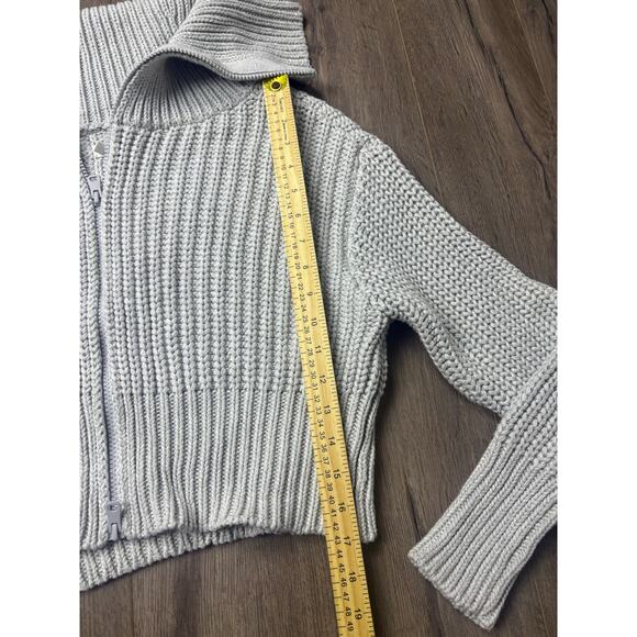 Aerie Gray Chunky Knit Zip Front Cropped Sweater Women’s M Cozy Casual - Picture 3 of 8